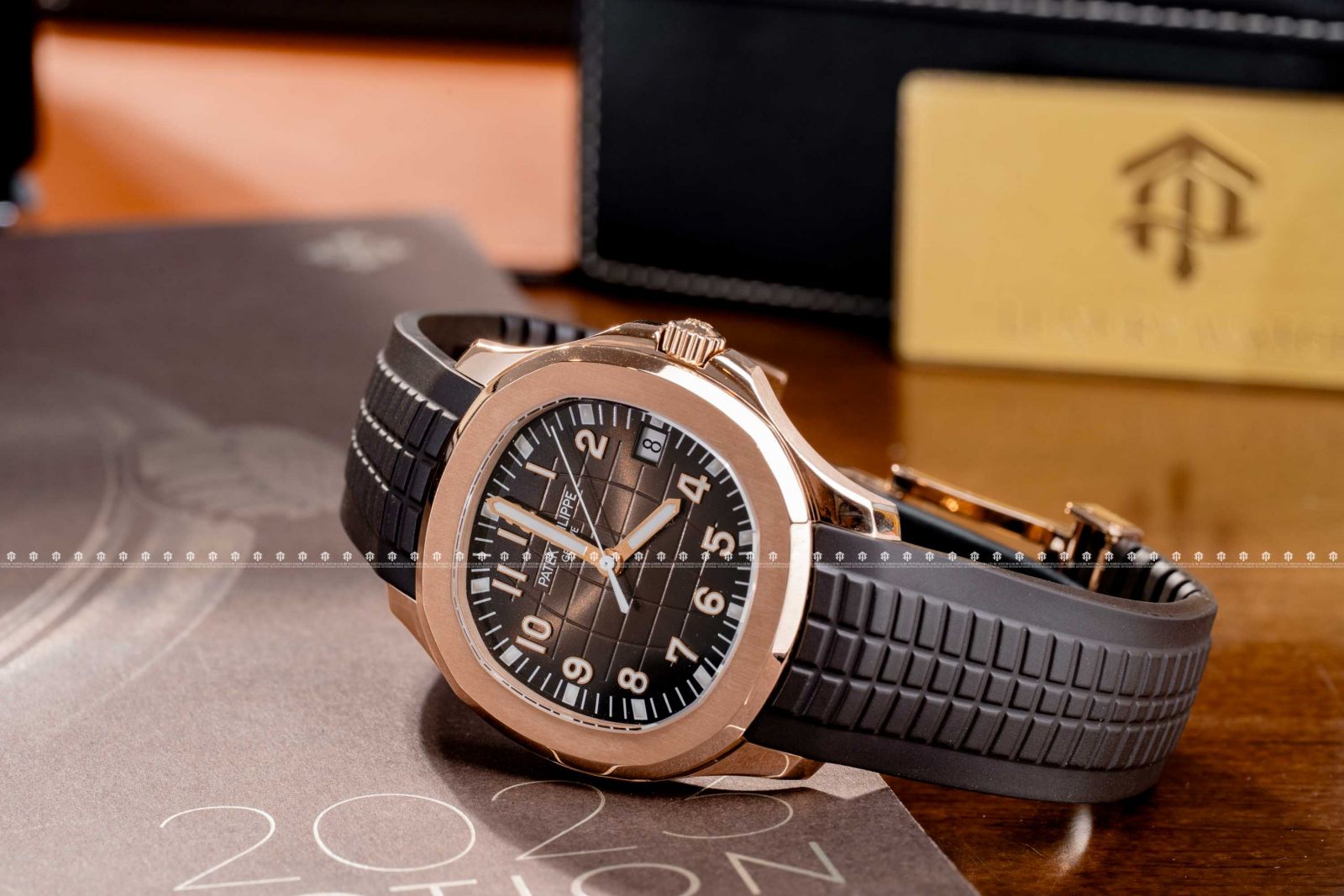 TA LUXURY WATCH