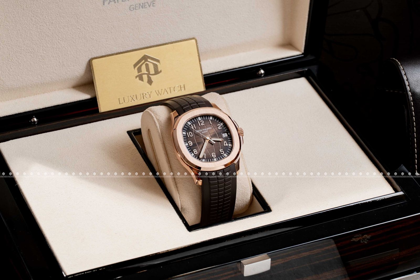 TA LUXURY WATCH