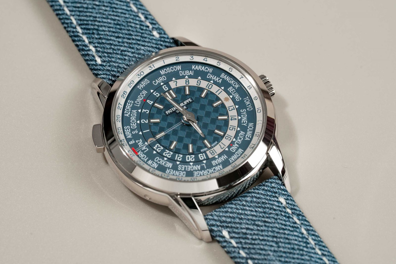 TA LUXURY WATCH